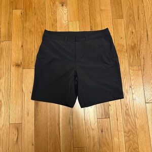 Men’s The North Face golf shorts